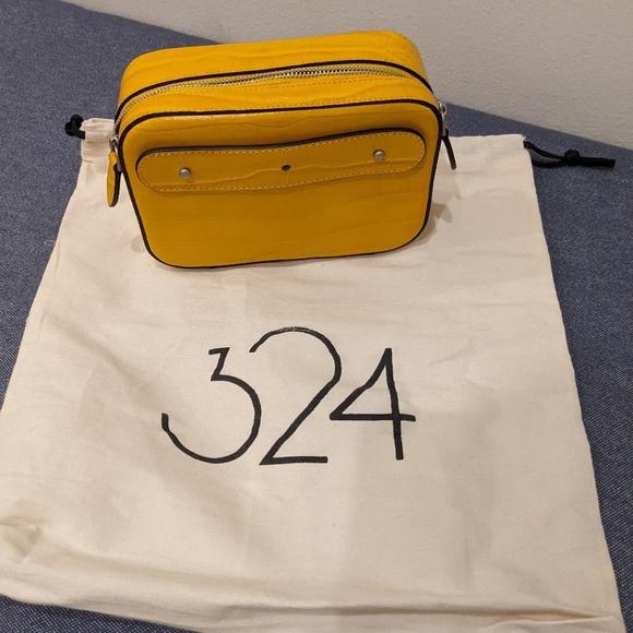 324 New York Yellow Croc Embossed Leather Belt Bag - Picture 4 of 9